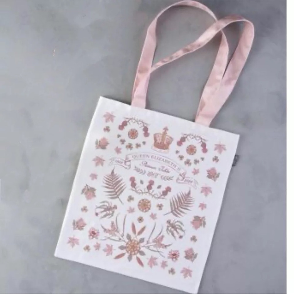 Queen Elizabeth II Platinum Jubilee 2022 Canvas Tote Bag by Victoria Eggs NWT UK